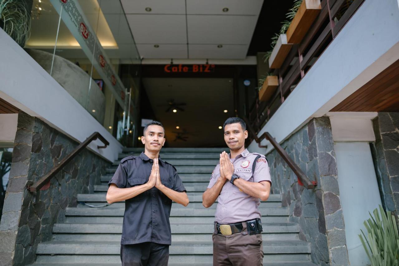 Biz Hotel City Center Ambon Exterior photo